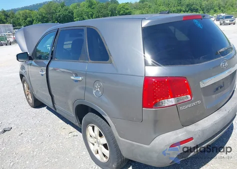 2011 Kia Sorento Lx z USA, uszkodzony, nr VIN 5XYKT3A14BG146892